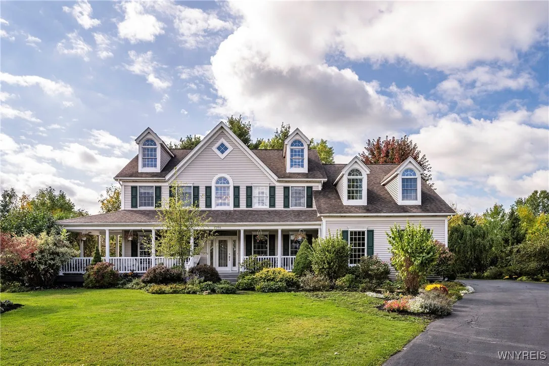 6286 Everwood Court South, Clarence, New York 1405, Clarence, New York 14051, 4 Bedrooms Bedrooms, 10 Rooms Rooms,2 BathroomsBathrooms,Residential,Closed,6286 Everwood Court South, Clarence, New York 1405,0,B1641823