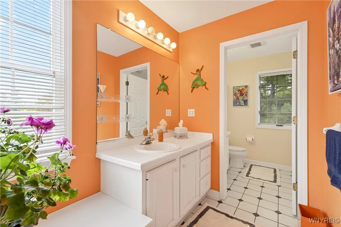 6286 Everwood Court South, Clarence, New York 1405, Clarence, New York 14051, 4 Bedrooms Bedrooms, 10 Rooms Rooms,2 BathroomsBathrooms,Residential,Closed,6286 Everwood Court South, Clarence, New York 1405,0,B1641823