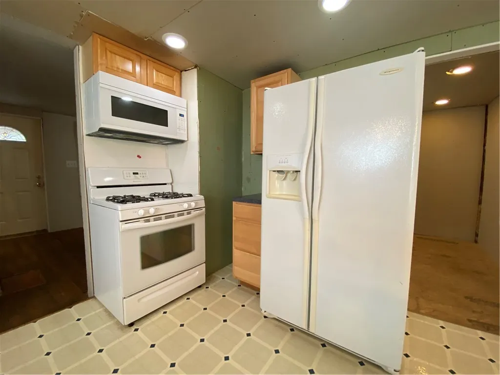 6 Hickory Street, Norwich, New York 13815, Norwich, New York 13815, 3 Bedrooms Bedrooms, 7 Rooms Rooms,2 BathroomsBathrooms,Residential,For Sale,6 Hickory Street, Norwich, New York 13815,0,R1639692