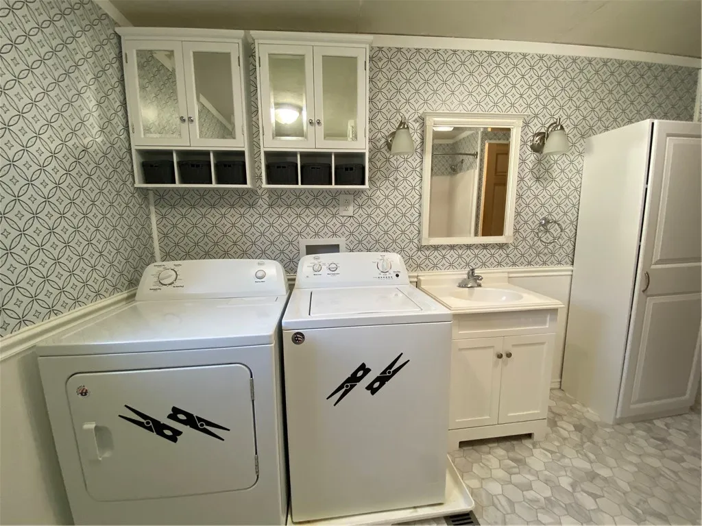 Newer Washer & Dryer