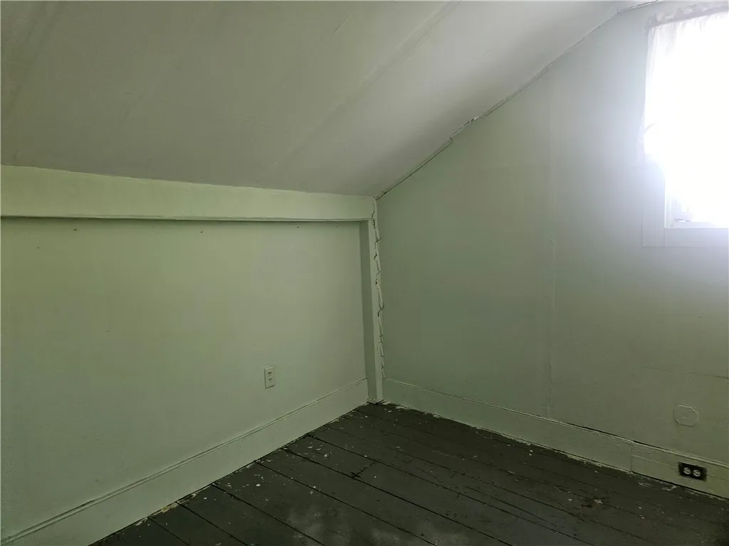 6165 State Route 5 And 20, Canandaigua Town, New Y, Canandaigua Town, New York 14424, 3 Bedrooms Bedrooms, 7 Rooms Rooms,1 BathroomBathrooms,Residential,Closed,6165 State Route 5 And 20, Canandaigua Town, New Y,0,R1641017