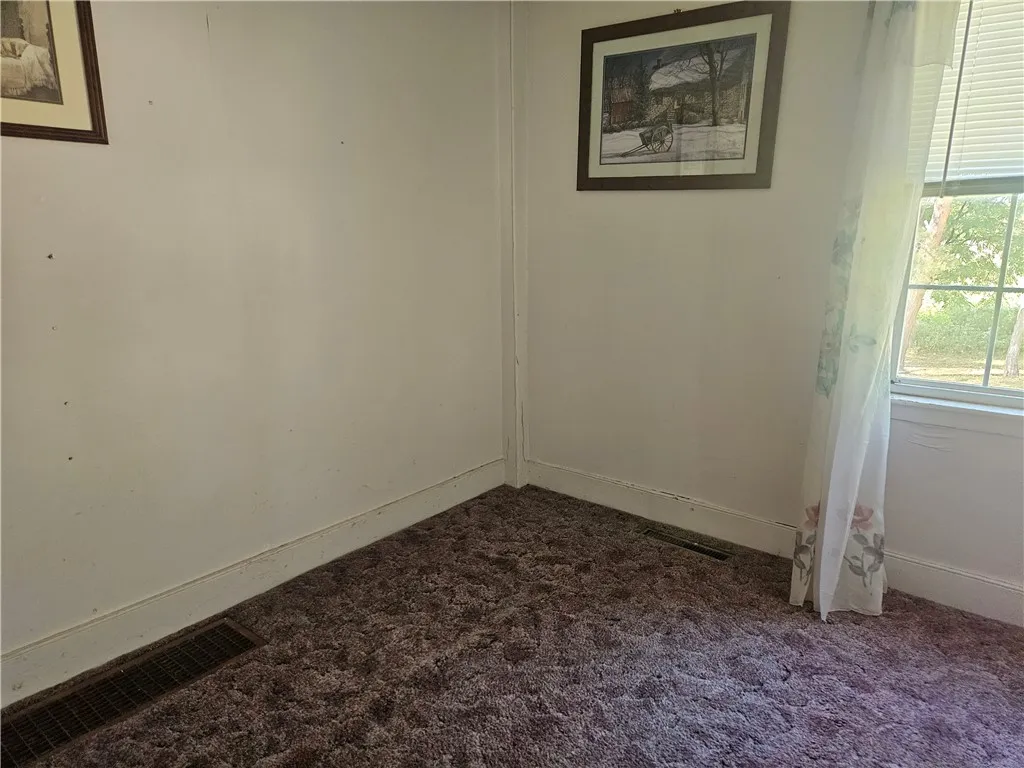 6165 State Route 5 And 20, Canandaigua Town, New Y, Canandaigua Town, New York 14424, 3 Bedrooms Bedrooms, 7 Rooms Rooms,1 BathroomBathrooms,Residential,Closed,6165 State Route 5 And 20, Canandaigua Town, New Y,0,R1641017