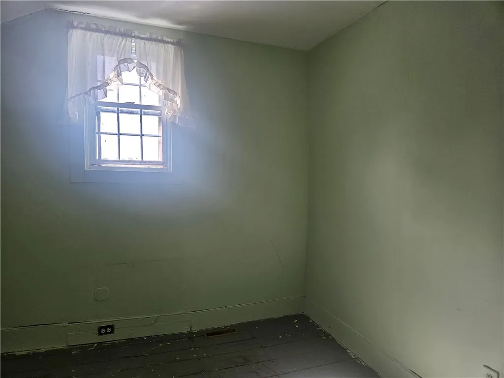 6165 State Route 5 And 20, Canandaigua Town, New Y, Canandaigua Town, New York 14424, 3 Bedrooms Bedrooms, 7 Rooms Rooms,1 BathroomBathrooms,Residential,Closed,6165 State Route 5 And 20, Canandaigua Town, New Y,0,R1641017