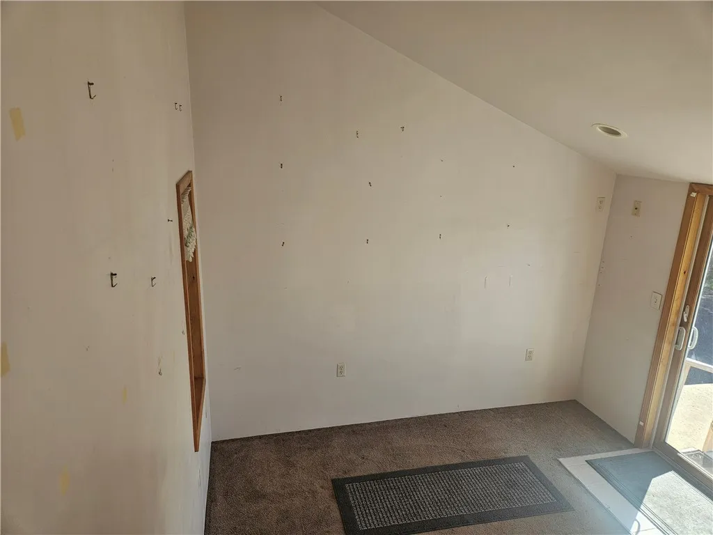 6165 State Route 5 And 20, Canandaigua Town, New Y, Canandaigua Town, New York 14424, 3 Bedrooms Bedrooms, 7 Rooms Rooms,1 BathroomBathrooms,Residential,Closed,6165 State Route 5 And 20, Canandaigua Town, New Y,0,R1641017