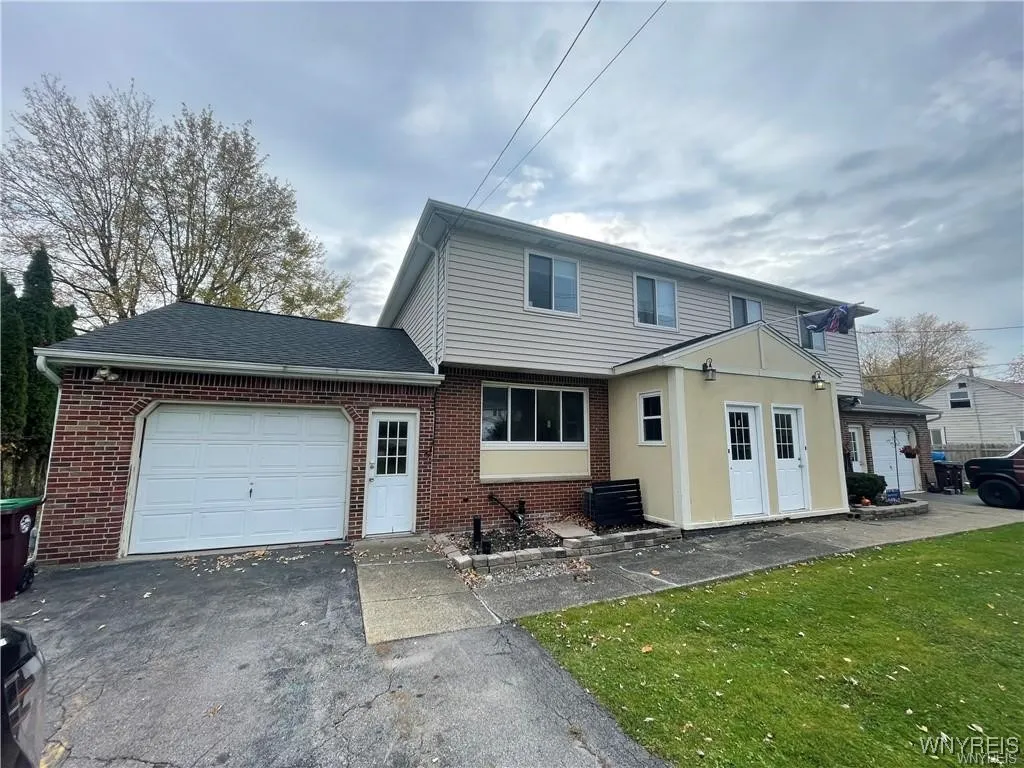 5355 Lake Avenue, Orchard Park, New York 14127, Orchard Park, New York 14127, 3 Bedrooms Bedrooms, 5 Rooms Rooms,1 BathroomBathrooms,Residential Lease,For Rent,5355 Lake Avenue, Orchard Park, New York 14127,0,B1642069
