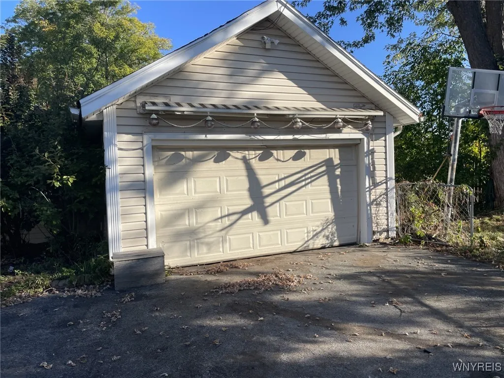 44 Chapel Ave Avenue, Cheektowaga, New York 14225, Cheektowaga, New York 14225, 3 Bedrooms Bedrooms, 7 Rooms Rooms,2 BathroomsBathrooms,Residential,For Sale,44 Chapel Ave Avenue, Cheektowaga, New York 14225,0,B1642064