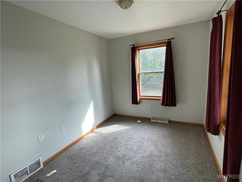 44 Chapel Ave Avenue, Cheektowaga, New York 14225, Cheektowaga, New York 14225, 3 Bedrooms Bedrooms, 7 Rooms Rooms,2 BathroomsBathrooms,Residential,For Sale,44 Chapel Ave Avenue, Cheektowaga, New York 14225,0,B1642064