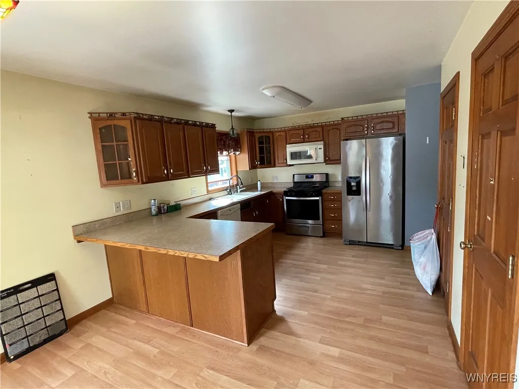 44 Chapel Ave Avenue, Cheektowaga, New York 14225, Cheektowaga, New York 14225, 3 Bedrooms Bedrooms, 7 Rooms Rooms,2 BathroomsBathrooms,Residential,For Sale,44 Chapel Ave Avenue, Cheektowaga, New York 14225,0,B1642064