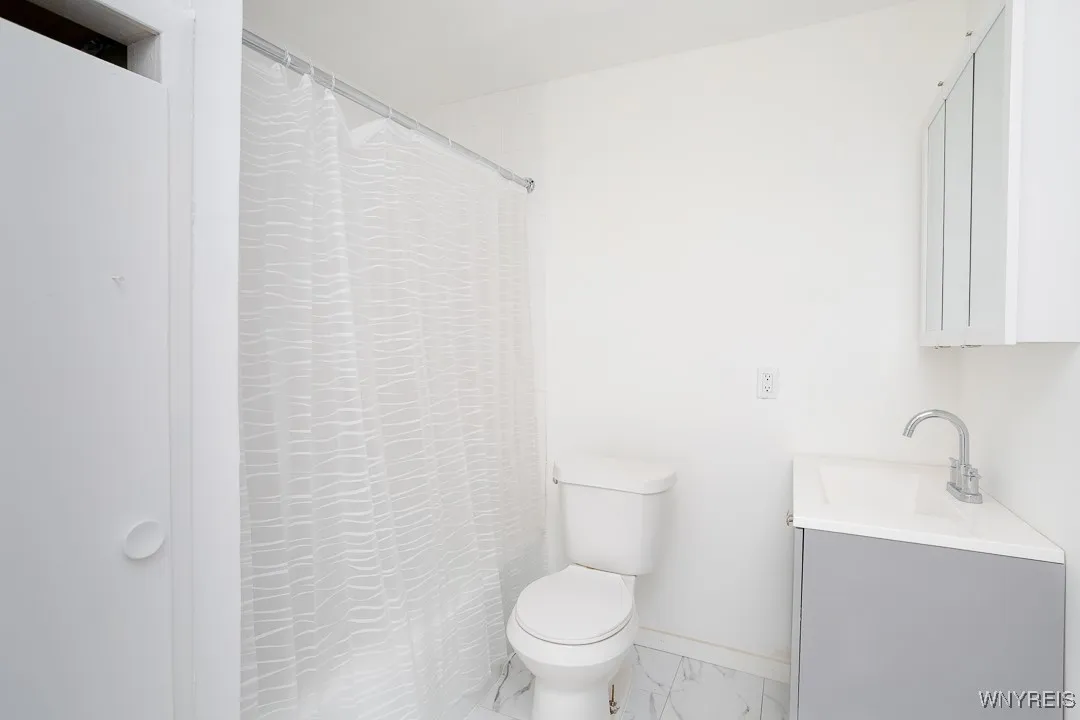 109 6th Avenue, North Tonawanda, New York 14120, North Tonawanda, New York 14120, 3 Bedrooms Bedrooms, 6 Rooms Rooms,1 BathroomBathrooms,Residential Lease,For Rent,109 6th Avenue, North Tonawanda, New York 14120,0,B1641002