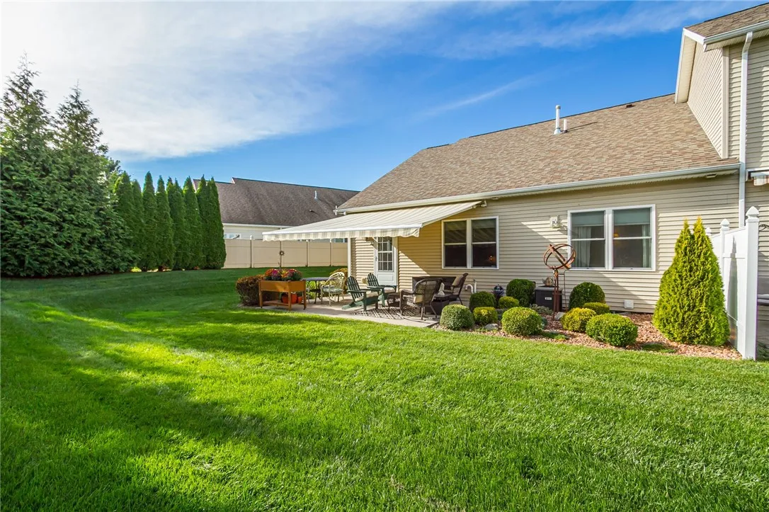 24 Silverwood Circle, East Rochester, New York 144, East Rochester, New York 14445, 3 Bedrooms Bedrooms, 7 Rooms Rooms,2 BathroomsBathrooms,Residential,Closed,24 Silverwood Circle, East Rochester, New York 144,0,R1641581