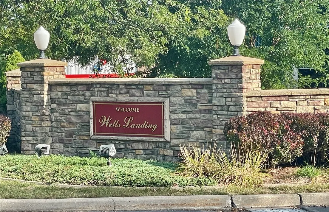 Sought after Community!  Just steps away from Country Club Plaza- Wegmans, Landmark Diner, Chase Bank & more!