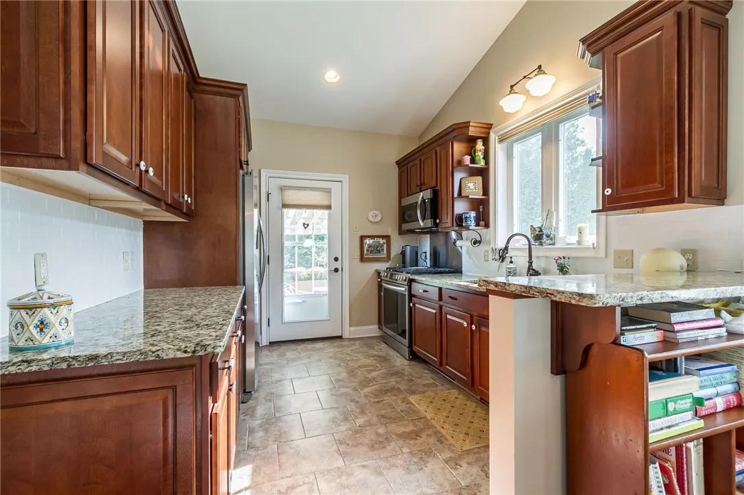 24 Silverwood Circle, East Rochester, New York 144, East Rochester, New York 14445, 3 Bedrooms Bedrooms, 7 Rooms Rooms,2 BathroomsBathrooms,Residential,Closed,24 Silverwood Circle, East Rochester, New York 144,0,R1641581