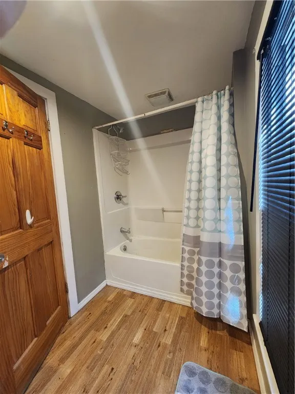 19 South Street, Edmeston, New York 13335, Edmeston, New York 13335, 1 Bedroom Bedrooms, 4 Rooms Rooms,1 BathroomBathrooms,Residential Lease,Closed,19 South Street, Edmeston, New York 13335,0,R1641151