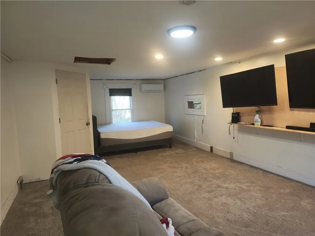 19 South Street, Edmeston, New York 13335, Edmeston, New York 13335, 1 Bedroom Bedrooms, 4 Rooms Rooms,1 BathroomBathrooms,Residential Lease,Closed,19 South Street, Edmeston, New York 13335,0,R1641151