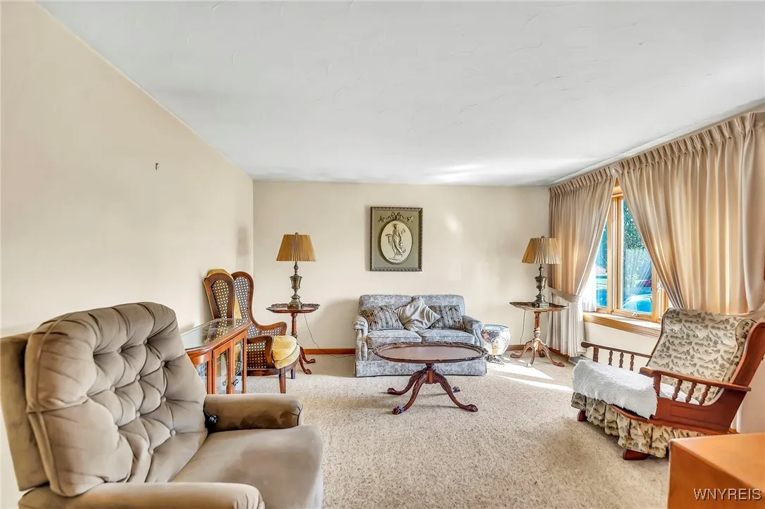 424 Weimar Street, Buffalo, New York 14206, Buffalo, New York 14206, 2 Bedrooms Bedrooms, 5 Rooms Rooms,1 BathroomBathrooms,Residential,For Sale,424 Weimar Street, Buffalo, New York 14206,0,B1641794