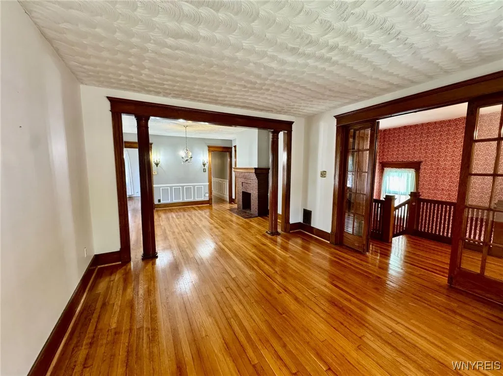 63 Claremont Avenue Upper, Buffalo, New York 14222, Buffalo, New York 14222, 3 Bedrooms Bedrooms, 6 Rooms Rooms,1 BathroomBathrooms,Residential Lease,For Rent,63 Claremont Avenue Upper, Buffalo, New York 14222,0,B1641899