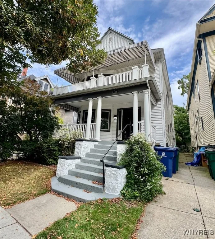 63 Claremont Avenue Upper, Buffalo, New York 14222, Buffalo, New York 14222, 3 Bedrooms Bedrooms, 6 Rooms Rooms,1 BathroomBathrooms,Residential Lease,For Rent,63 Claremont Avenue Upper, Buffalo, New York 14222,0,B1641899