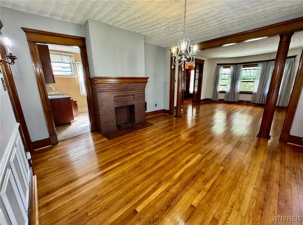 63 Claremont Avenue Upper, Buffalo, New York 14222, Buffalo, New York 14222, 3 Bedrooms Bedrooms, 6 Rooms Rooms,1 BathroomBathrooms,Residential Lease,For Rent,63 Claremont Avenue Upper, Buffalo, New York 14222,0,B1641899
