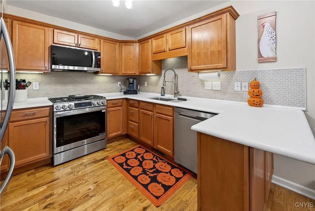 4226 Anguilla Drive, Clay, New York 13090, Clay, New York 13090, 2 Bedrooms Bedrooms, 7 Rooms Rooms,1 BathroomBathrooms,Residential,Closed,4226 Anguilla Drive, Clay, New York 13090,0,S1639892