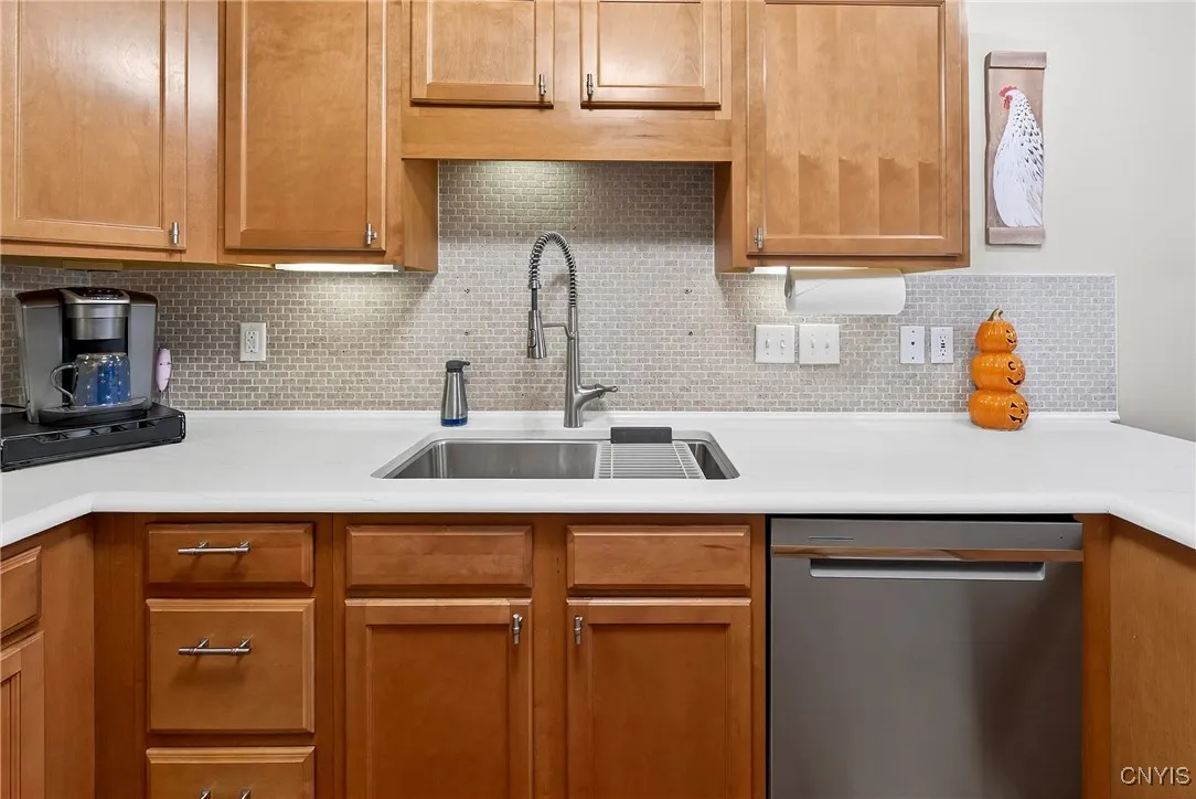 4226 Anguilla Drive, Clay, New York 13090, Clay, New York 13090, 2 Bedrooms Bedrooms, 7 Rooms Rooms,1 BathroomBathrooms,Residential,Closed,4226 Anguilla Drive, Clay, New York 13090,0,S1639892