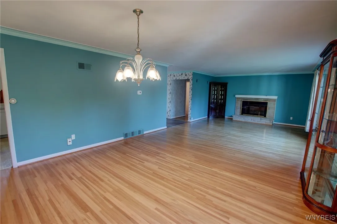 31 Stonecroft Lane, Amherst, New York 14226, Amherst, New York 14226, 3 Bedrooms Bedrooms, 10 Rooms Rooms,2 BathroomsBathrooms,Residential,For Sale,31 Stonecroft Lane, Amherst, New York 14226,0,B1641933