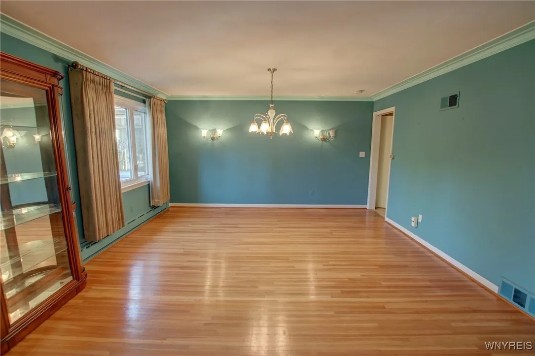 31 Stonecroft Lane, Amherst, New York 14226, Amherst, New York 14226, 3 Bedrooms Bedrooms, 10 Rooms Rooms,2 BathroomsBathrooms,Residential,For Sale,31 Stonecroft Lane, Amherst, New York 14226,0,B1641933
