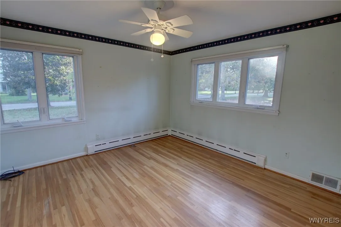 31 Stonecroft Lane, Amherst, New York 14226, Amherst, New York 14226, 3 Bedrooms Bedrooms, 10 Rooms Rooms,2 BathroomsBathrooms,Residential,For Sale,31 Stonecroft Lane, Amherst, New York 14226,0,B1641933