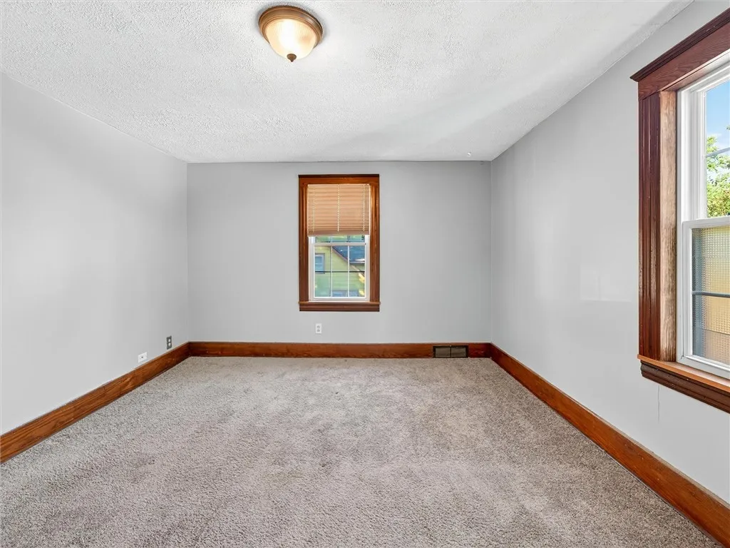 Upstairs Bedroom 1