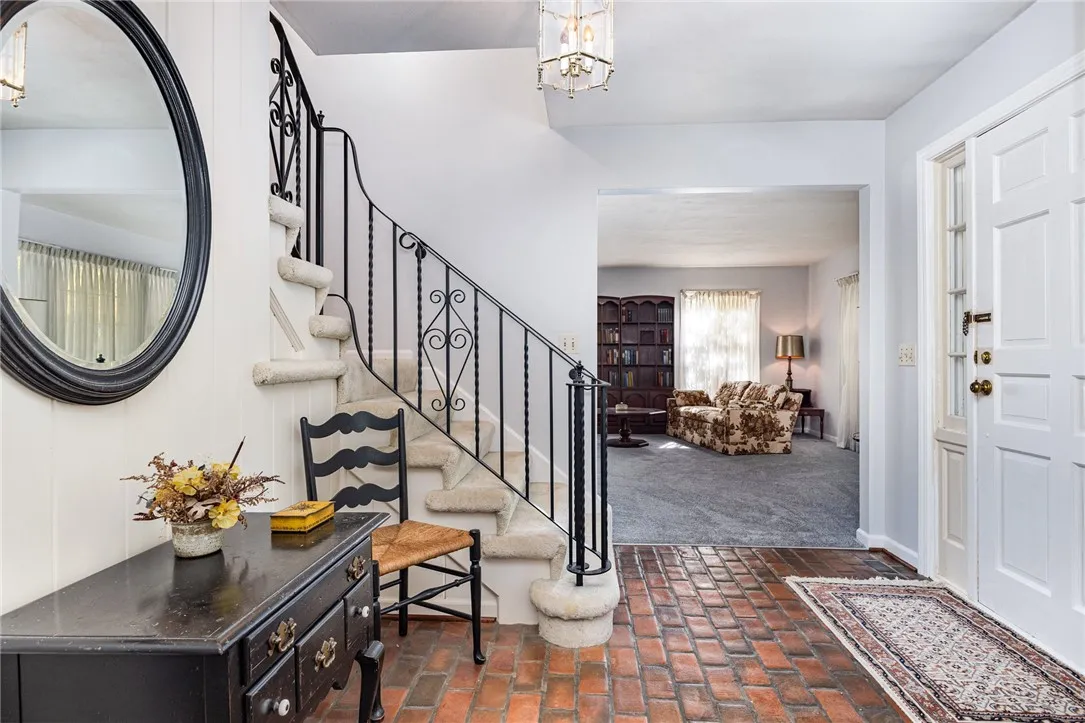 23 Rippingale Road, Pittsford, New York 14534, Pittsford, New York 14534, 4 Bedrooms Bedrooms, 9 Rooms Rooms,2 BathroomsBathrooms,Residential,For Sale,23 Rippingale Road, Pittsford, New York 14534,0,R1641948