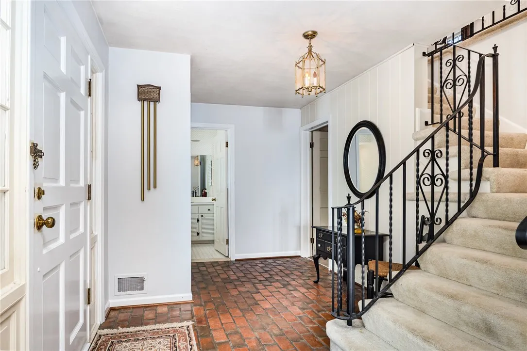 23 Rippingale Road, Pittsford, New York 14534, Pittsford, New York 14534, 4 Bedrooms Bedrooms, 9 Rooms Rooms,2 BathroomsBathrooms,Residential,For Sale,23 Rippingale Road, Pittsford, New York 14534,0,R1641948