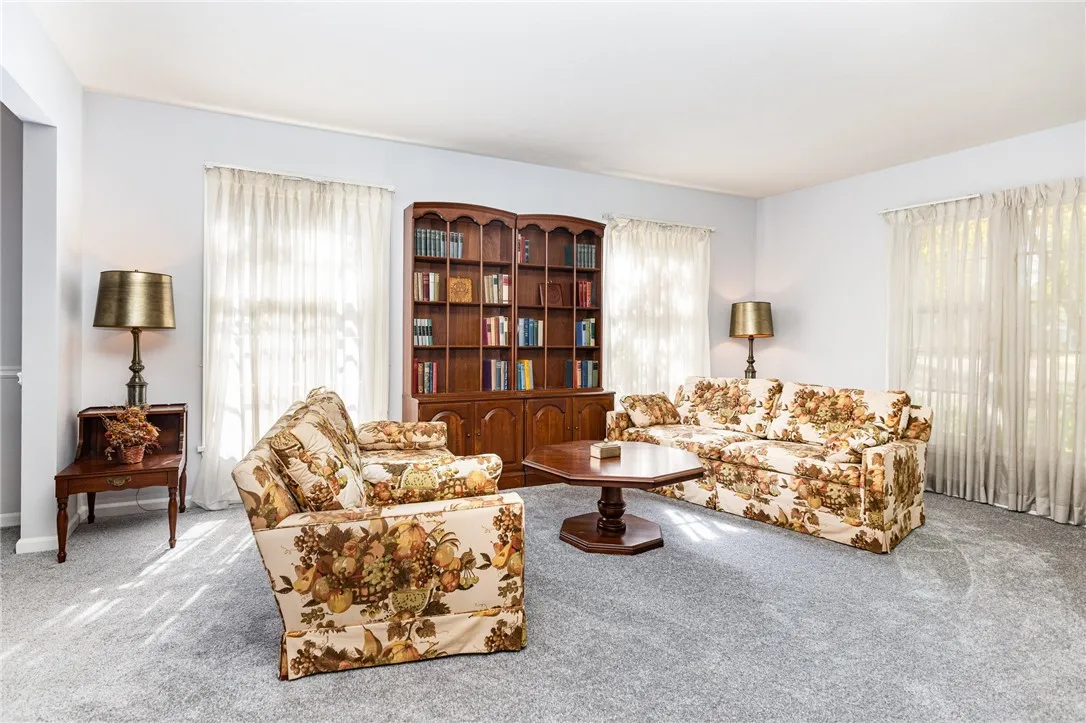 23 Rippingale Road, Pittsford, New York 14534, Pittsford, New York 14534, 4 Bedrooms Bedrooms, 9 Rooms Rooms,2 BathroomsBathrooms,Residential,For Sale,23 Rippingale Road, Pittsford, New York 14534,0,R1641948