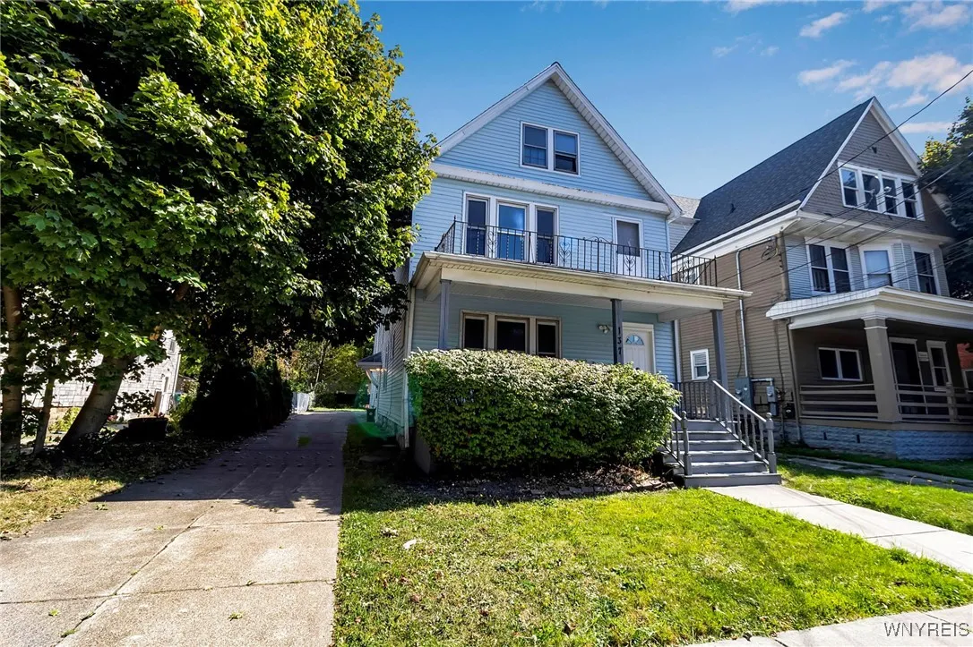 137 Southside Parkway, Buffalo, New York 14220, Buffalo, New York 14220, 6 Bedrooms Bedrooms, ,2 BathroomsBathrooms,Residential,Closed,137 Southside Parkway, Buffalo, New York 14220,0,B1642091