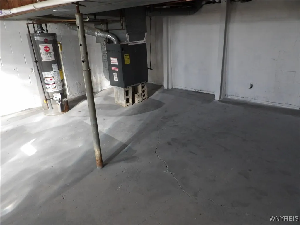 10332 Transit Road, Amherst, New York 14051, Amherst, New York 14051, 3 Bedrooms Bedrooms, 6 Rooms Rooms,2 BathroomsBathrooms,Residential Lease,For Rent,10332 Transit Road, Amherst, New York 14051,0,B1641732