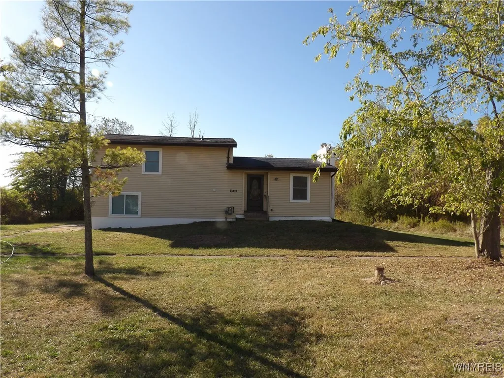 10332 Transit Road, Amherst, New York 14051, Amherst, New York 14051, 3 Bedrooms Bedrooms, 6 Rooms Rooms,2 BathroomsBathrooms,Residential Lease,For Rent,10332 Transit Road, Amherst, New York 14051,0,B1641732