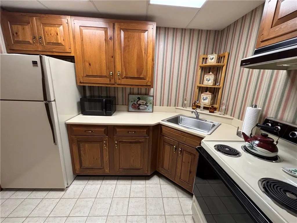 6764 Ann Lee Drive, Huron, New York 14516, Huron, New York 14516, 4 Bedrooms Bedrooms, 10 Rooms Rooms,2 BathroomsBathrooms,Residential,Closed,6764 Ann Lee Drive, Huron, New York 14516,0,R1642139