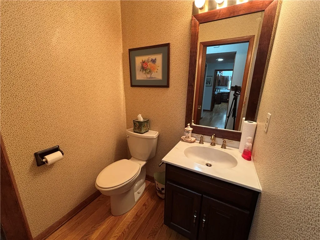 6764 Ann Lee Drive, Huron, New York 14516, Huron, New York 14516, 4 Bedrooms Bedrooms, 10 Rooms Rooms,2 BathroomsBathrooms,Residential,Closed,6764 Ann Lee Drive, Huron, New York 14516,0,R1642139