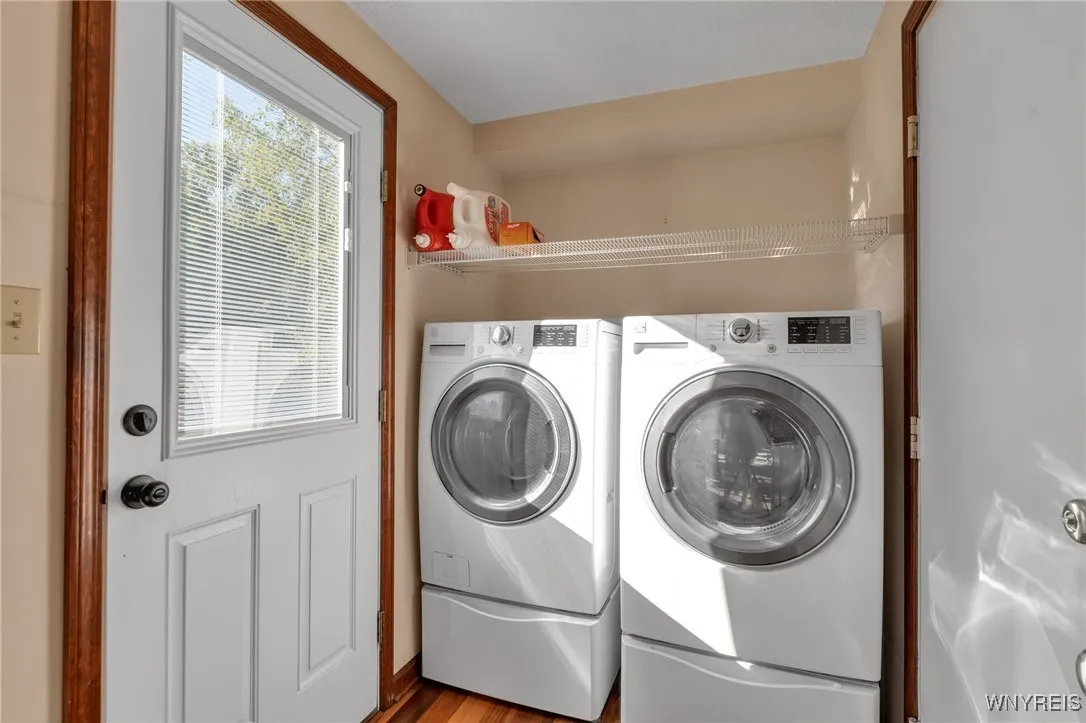 50 Crystal Springs Lane, Amherst, New York 14051, Amherst, New York 14051, 3 Bedrooms Bedrooms, 7 Rooms Rooms,2 BathroomsBathrooms,Residential,For Sale,50 Crystal Springs Lane, Amherst, New York 14051,0,B1640660