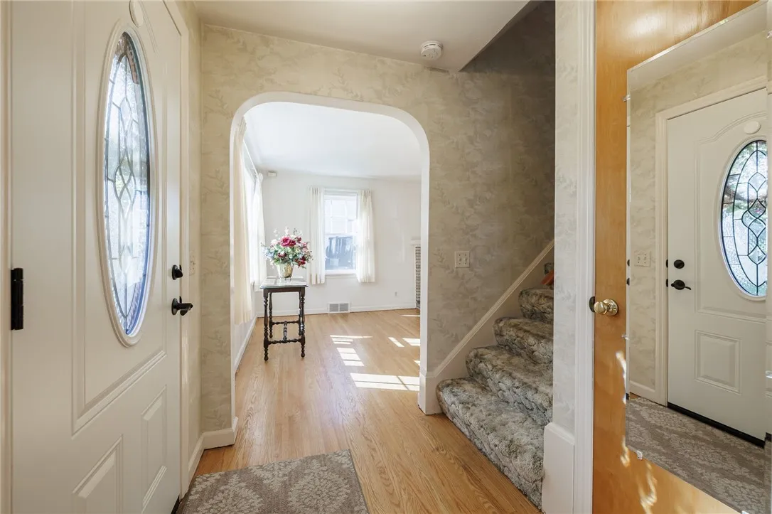 603 Roosevelt Road, Pittsford, New York 14445, Pittsford, New York 14445, 3 Bedrooms Bedrooms, 7 Rooms Rooms,2 BathroomsBathrooms,Residential,Closed,603 Roosevelt Road, Pittsford, New York 14445,0,R1641704