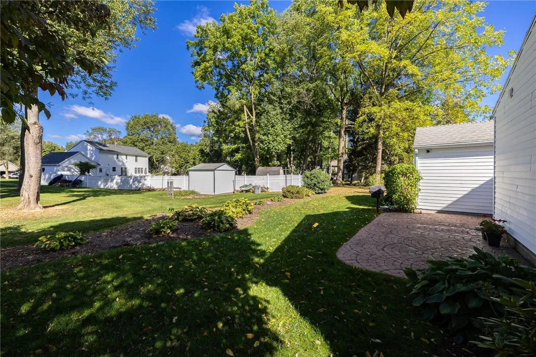 603 Roosevelt Road, Pittsford, New York 14445, Pittsford, New York 14445, 3 Bedrooms Bedrooms, 7 Rooms Rooms,2 BathroomsBathrooms,Residential,Closed,603 Roosevelt Road, Pittsford, New York 14445,0,R1641704