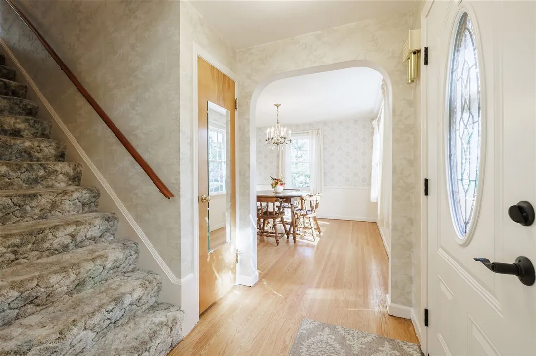 603 Roosevelt Road, Pittsford, New York 14445, Pittsford, New York 14445, 3 Bedrooms Bedrooms, 7 Rooms Rooms,2 BathroomsBathrooms,Residential,Closed,603 Roosevelt Road, Pittsford, New York 14445,0,R1641704