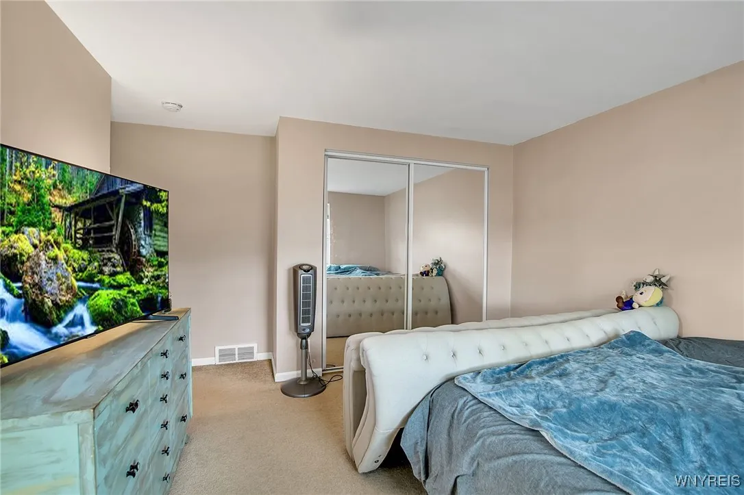 59 Old Lyme Drive 1, Amherst, New York 14221, Amherst, New York 14221, 2 Bedrooms Bedrooms, 5 Rooms Rooms,1 BathroomBathrooms,Residential,For Sale,59 Old Lyme Drive 1, Amherst, New York 14221,0,B1642172