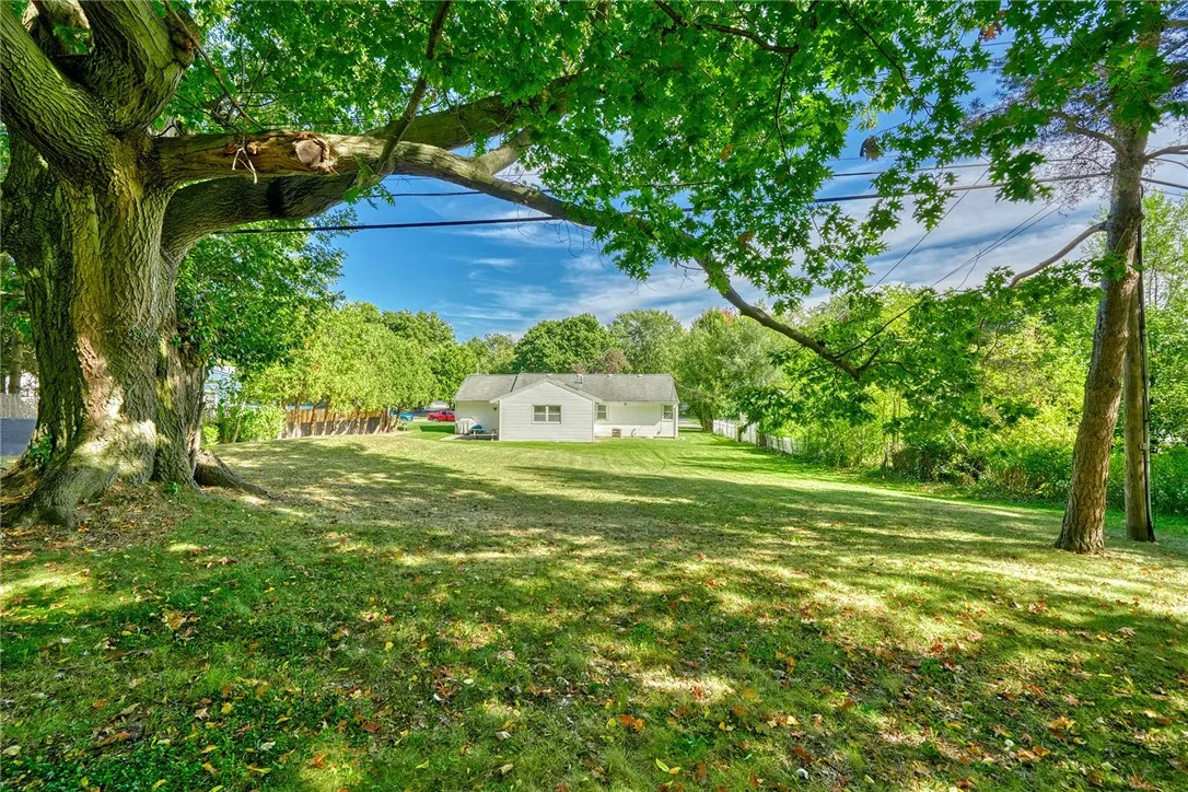 53 Summit Hill Drive, Greece, New York 14612, Greece, New York 14612, 3 Bedrooms Bedrooms, 6 Rooms Rooms,2 BathroomsBathrooms,Residential,Closed,53 Summit Hill Drive, Greece, New York 14612,0,R1632518