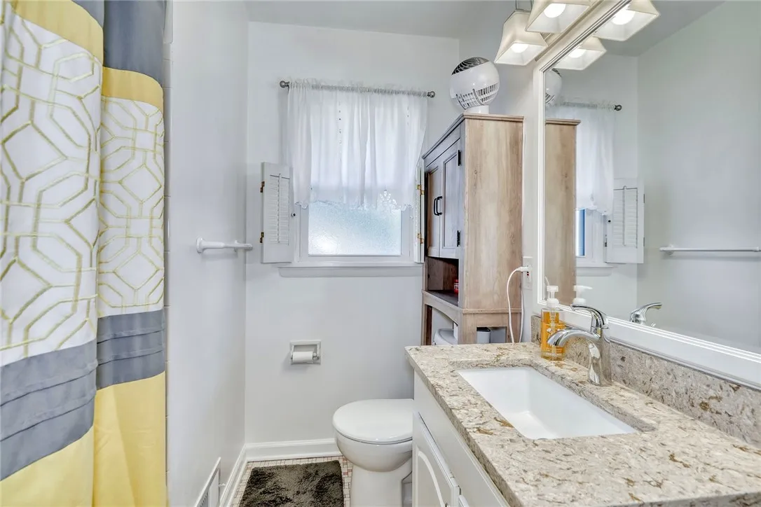 53 Summit Hill Drive, Greece, New York 14612, Greece, New York 14612, 3 Bedrooms Bedrooms, 6 Rooms Rooms,2 BathroomsBathrooms,Residential,Closed,53 Summit Hill Drive, Greece, New York 14612,0,R1632518