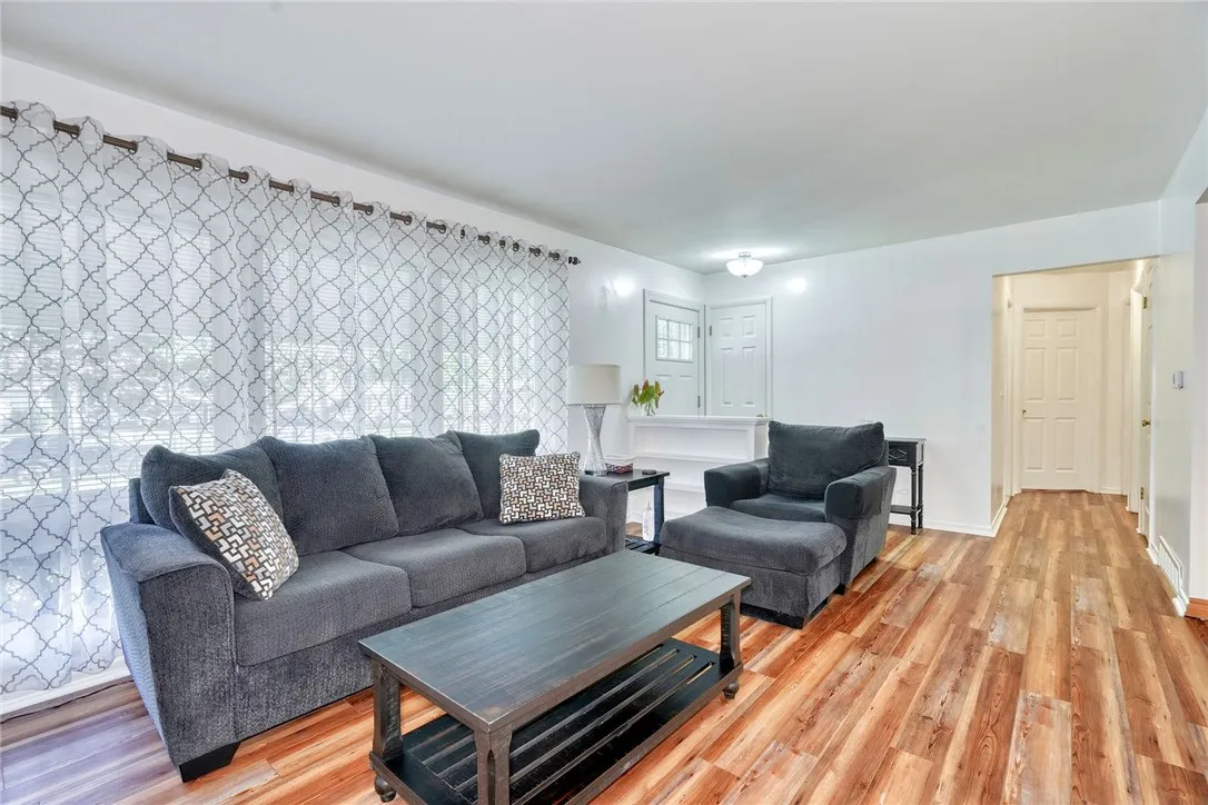 53 Summit Hill Drive, Greece, New York 14612, Greece, New York 14612, 3 Bedrooms Bedrooms, 6 Rooms Rooms,2 BathroomsBathrooms,Residential,Closed,53 Summit Hill Drive, Greece, New York 14612,0,R1632518