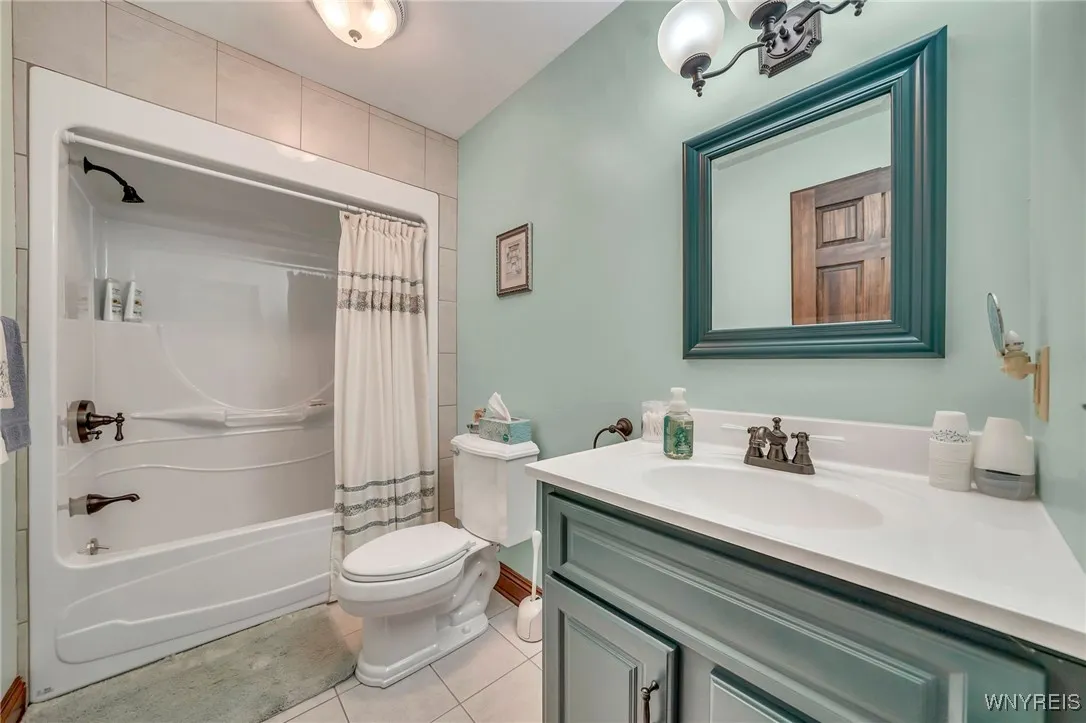 4555 Clinton Street, West Seneca, New York 14224, West Seneca, New York 14224, 3 Bedrooms Bedrooms, 7 Rooms Rooms,2 BathroomsBathrooms,Residential,For Sale,4555 Clinton Street, West Seneca, New York 14224,0,B1641589