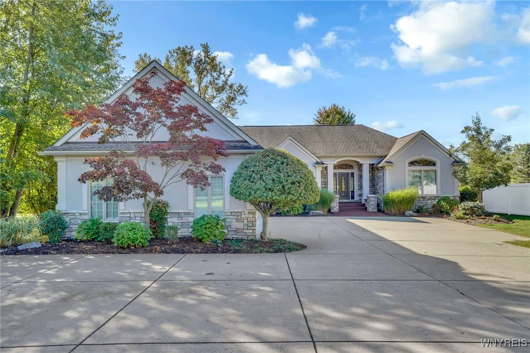 4555 Clinton Street, West Seneca, New York 14224, West Seneca, New York 14224, 3 Bedrooms Bedrooms, 7 Rooms Rooms,2 BathroomsBathrooms,Residential,For Sale,4555 Clinton Street, West Seneca, New York 14224,0,B1641589