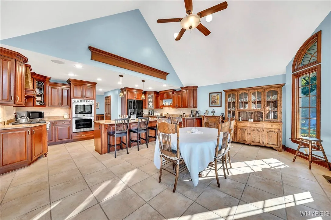 4555 Clinton Street, West Seneca, New York 14224, West Seneca, New York 14224, 3 Bedrooms Bedrooms, 7 Rooms Rooms,2 BathroomsBathrooms,Residential,For Sale,4555 Clinton Street, West Seneca, New York 14224,0,B1641589
