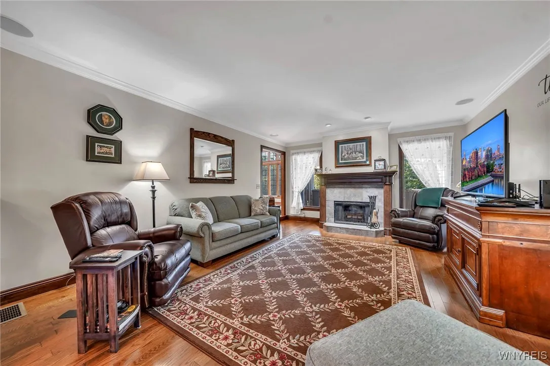 4555 Clinton Street, West Seneca, New York 14224, West Seneca, New York 14224, 3 Bedrooms Bedrooms, 7 Rooms Rooms,2 BathroomsBathrooms,Residential,For Sale,4555 Clinton Street, West Seneca, New York 14224,0,B1641589