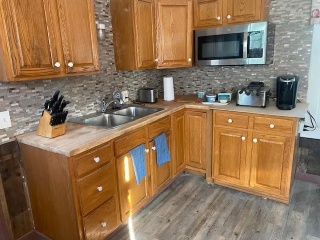 5 Dake Street, Rochester, New York 14605, Rochester, New York 14605, 2 Bedrooms Bedrooms, 4 Rooms Rooms,1 BathroomBathrooms,Residential,For Sale,5 Dake Street, Rochester, New York 14605,0,R1641778