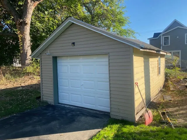 5 Dake Street, Rochester, New York 14605, Rochester, New York 14605, 2 Bedrooms Bedrooms, 4 Rooms Rooms,1 BathroomBathrooms,Residential,For Sale,5 Dake Street, Rochester, New York 14605,0,R1641778